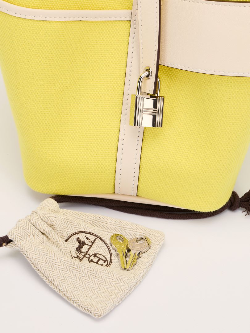 Cargo Picotin Lock 18 Jaune Citron Toile Goeland/Veau Swift With PHW 2022 U Stamp