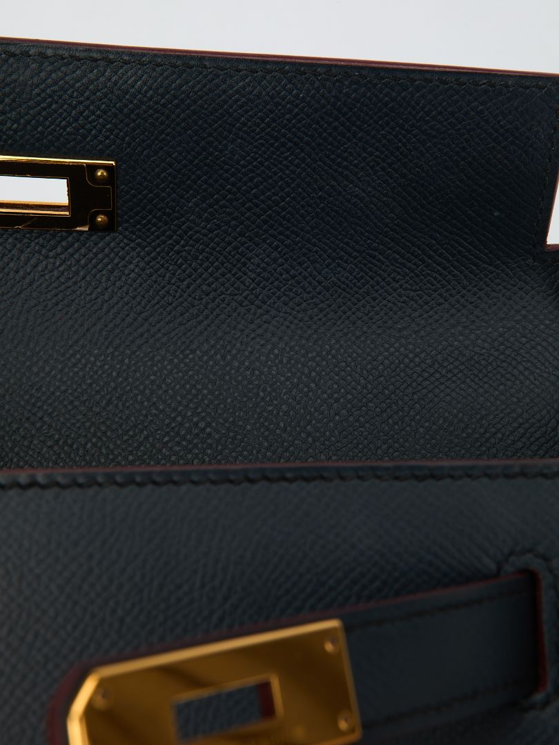 Kelly Contour Sellier 28 Blue Indigo & Rouge H Veau Epsom With GHW 2015 T Stamp