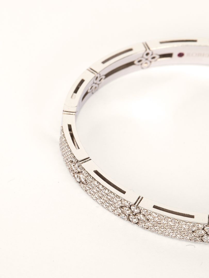 White Gold & Diamonds Small Love In Verona Diamond Bangle
