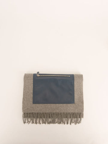 Gris Chine Out Of Pocket Scarf