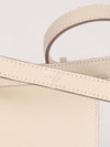 Constance 18 Craie Veau Epsom With Laque Hardware 2025 K Stamp