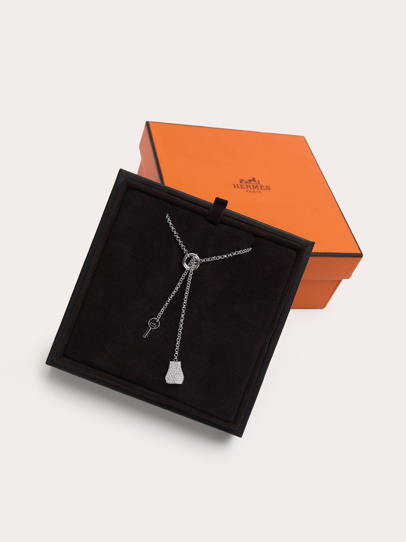 White Gold Small Model Kelly Clochette Necklace With Pavé Diamonds