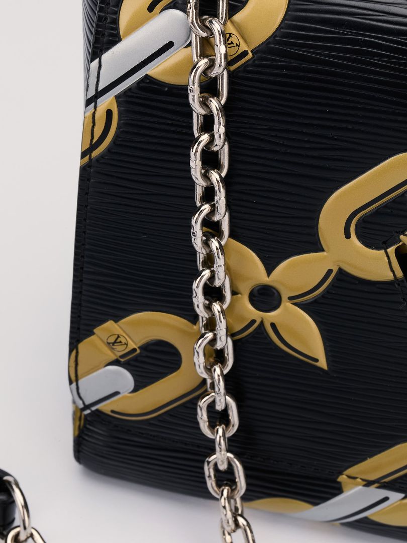 Black MM Flower Chain Epi Twist With SHW