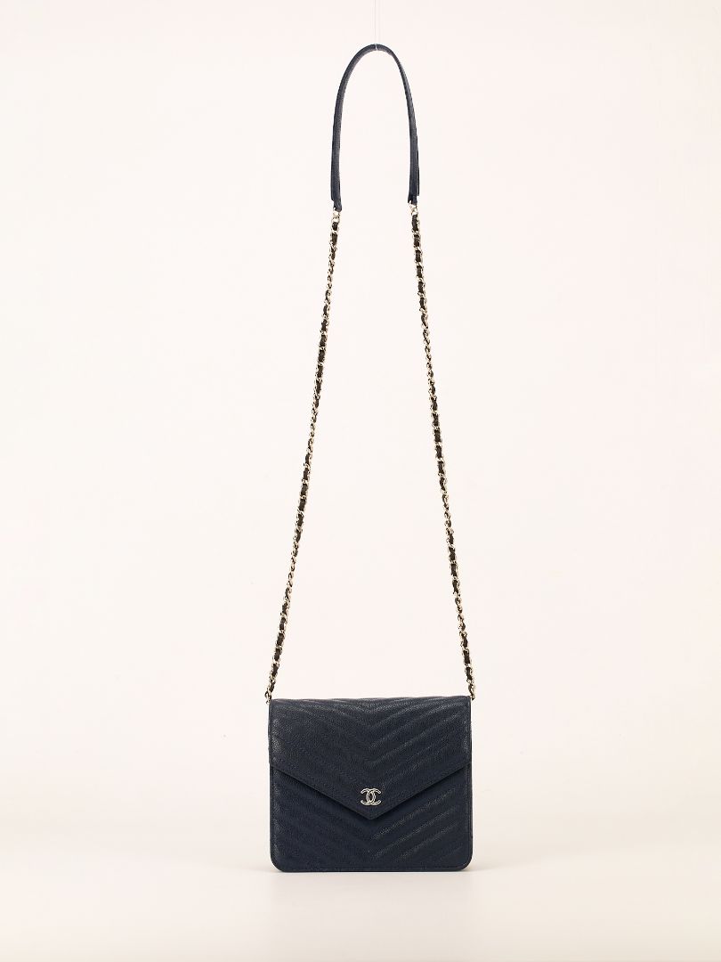 Navy Square Chevron Caviar Wallet On Chain With SHW