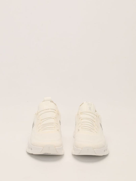 All White On Cloud Tilt Sneakers