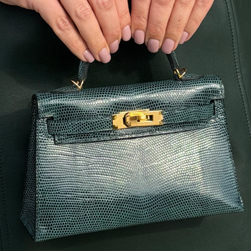 Brand new luxury, <em>personally sourced.</em>
