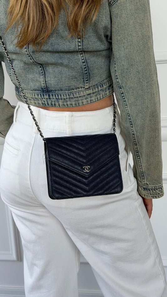 Navy Square Chevron Caviar Wallet On Chain With SHW