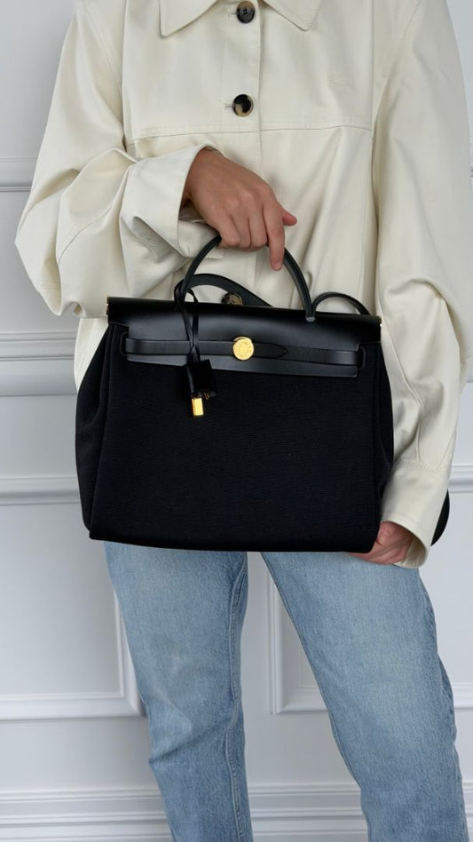 Noir Herbag Zip 31 Handbag With GHW 2022 U Stamp