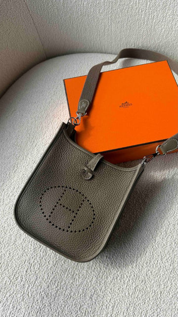 Sac 16 Amazone Etoupe Evelyne Taurillon Clemence Bag