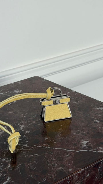Butter Yellow Pico Peekaboo Bag Charm With SHW