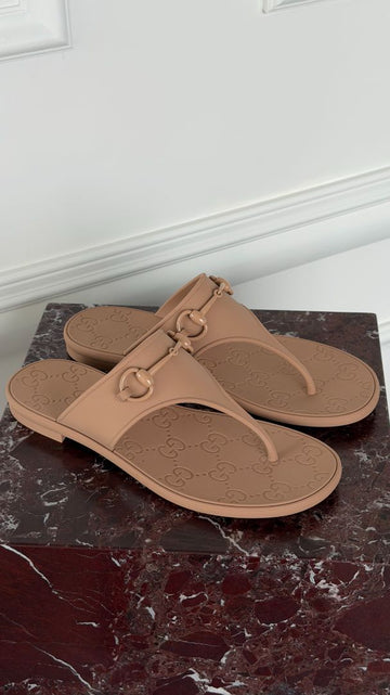 Vintage Camel Minorca Rubber Sandals