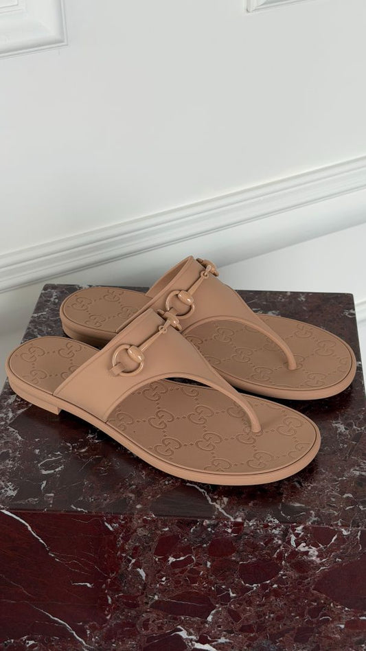 Vintage Camel Minorca Rubber Sandals