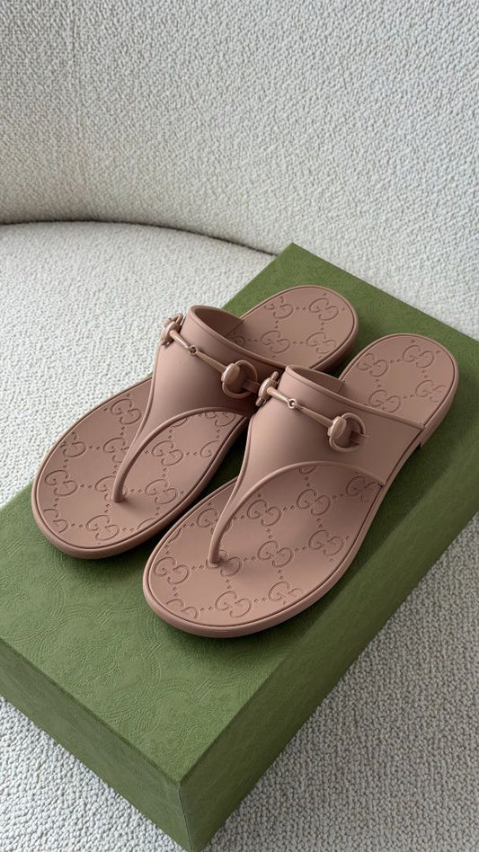 Vintage Camel Minorca Rubber Sandals